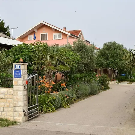 Olive 2 Apartment *
