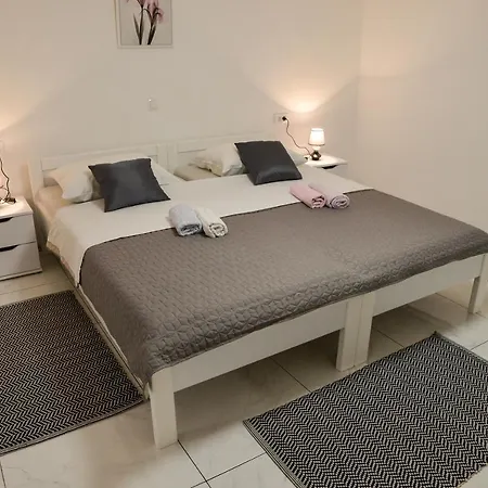 Apartamento Olive 2 *