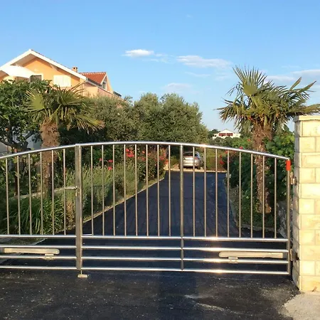 Olive 2 公寓 扎达尔