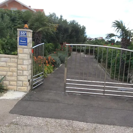 公寓 Olive 2 扎达尔