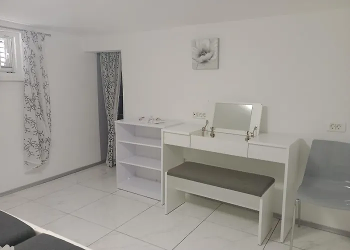 Διαμέρισμα Olive 2 *